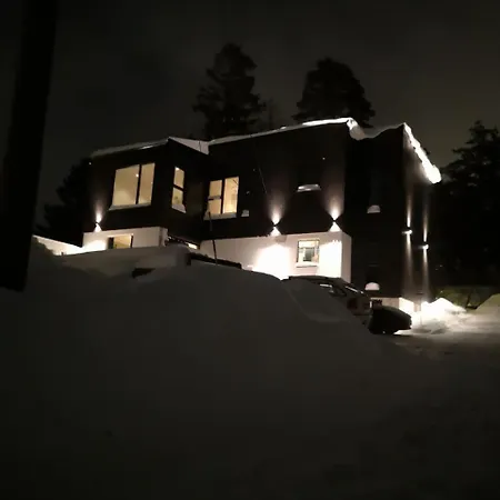 펜션 Spacious And Sunny Family Close To The