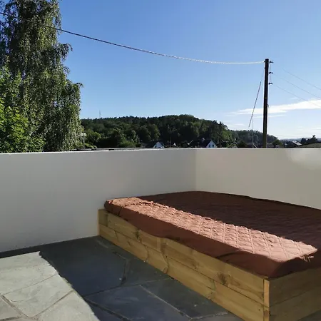 Spacious And Sunny Family Close To The בית נופש *