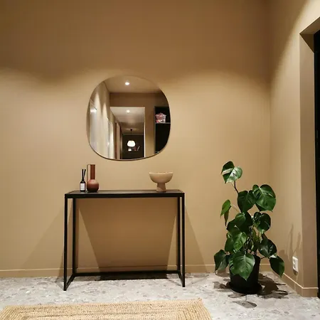 Spacious And Sunny Family Close To The 산데피요르드