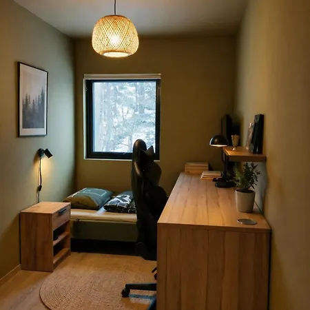 Spacious And Sunny Family Close To The 펜션 산데피요르드