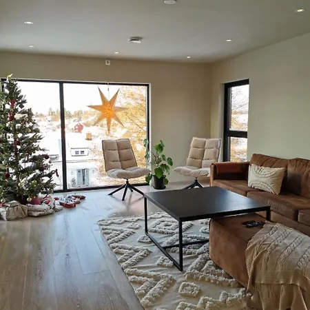 בית נופש Spacious And Sunny Family Close To The